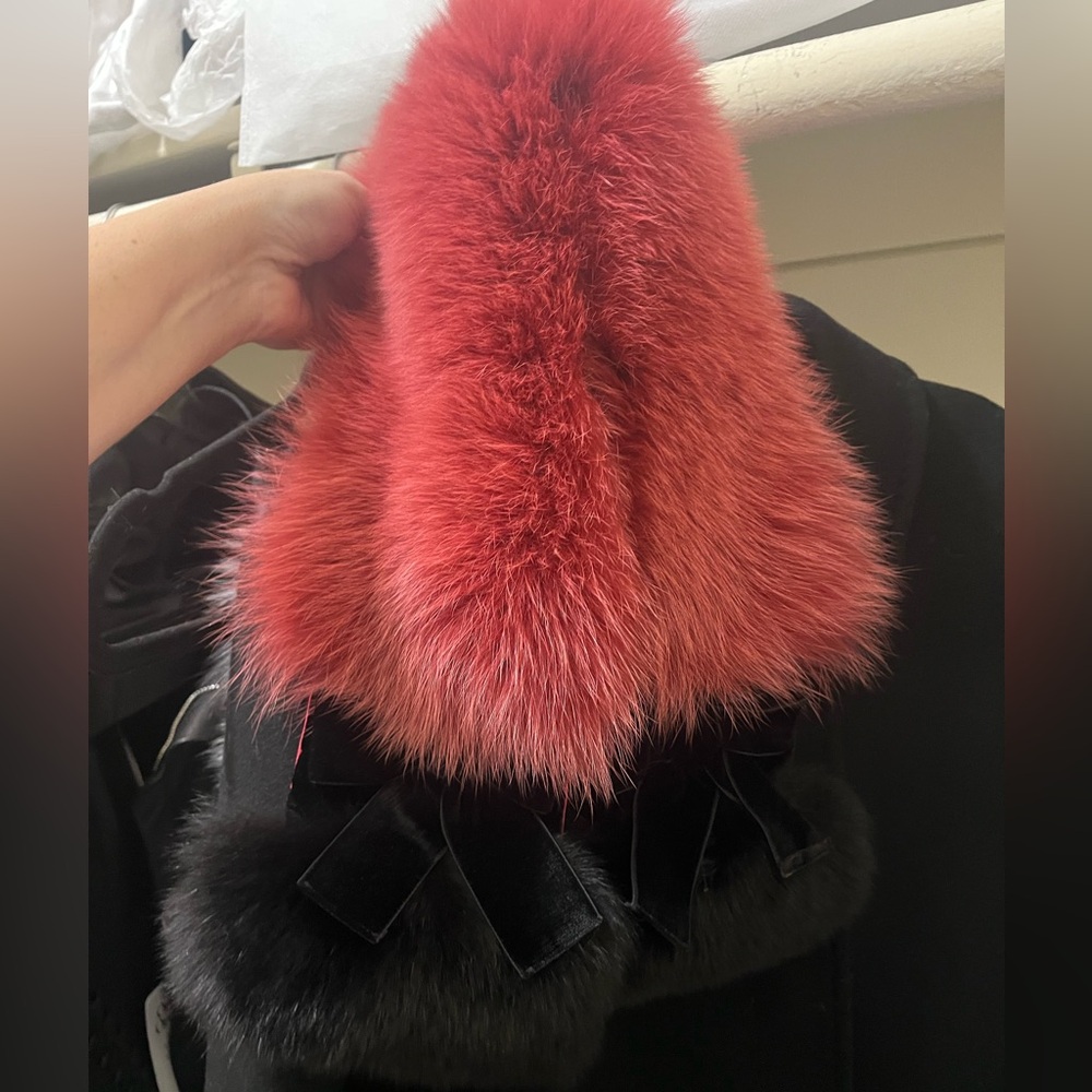Fendi Red and Black Fox Fur Scarf/ Collar - Picture 2 of 6